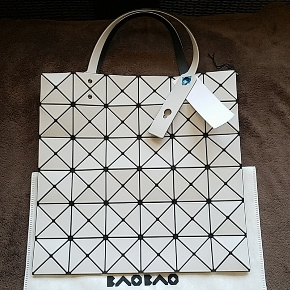 ISSEY MIYAKE BAO BAO Tote - Picture 2 of 8